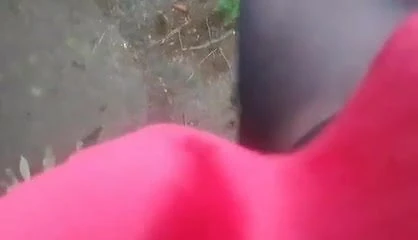 I can’t stop pissing in public outside.