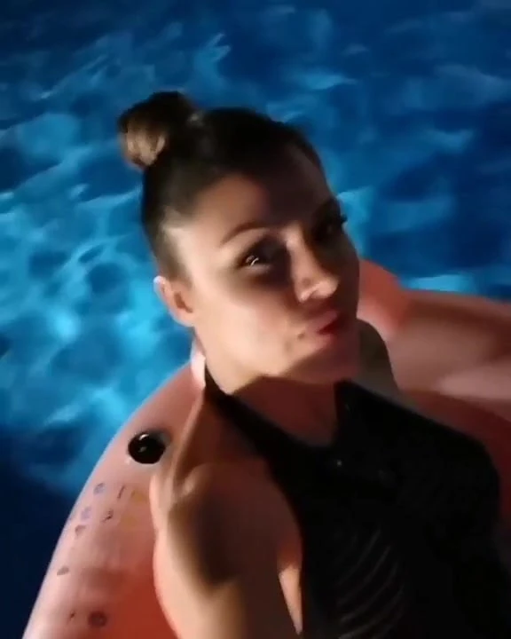 Serbian singer slut Sandra Afrika in the pool