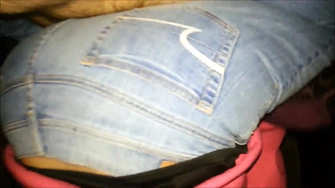 Banging a chick in jeans