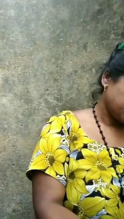 Sexy aunty short 300