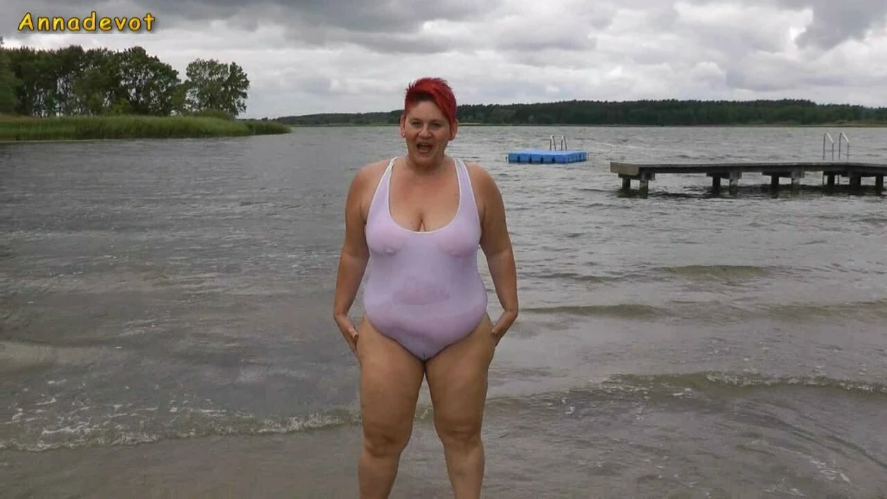 Annadevot – In WHITE SWIMSUIT in the lake