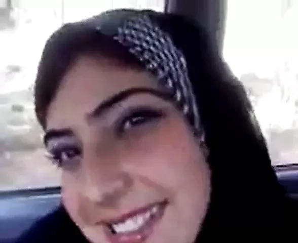 Arab.realy sweet girl show boob