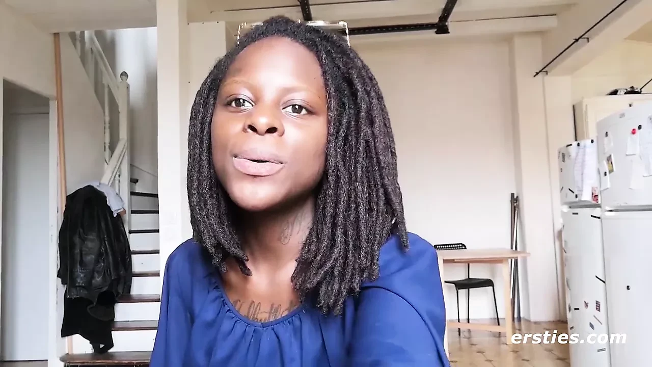 Bertoulle Tells Us About All Her Kinks