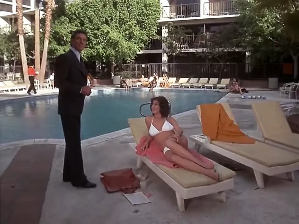 early lynda carter in bikini 1975