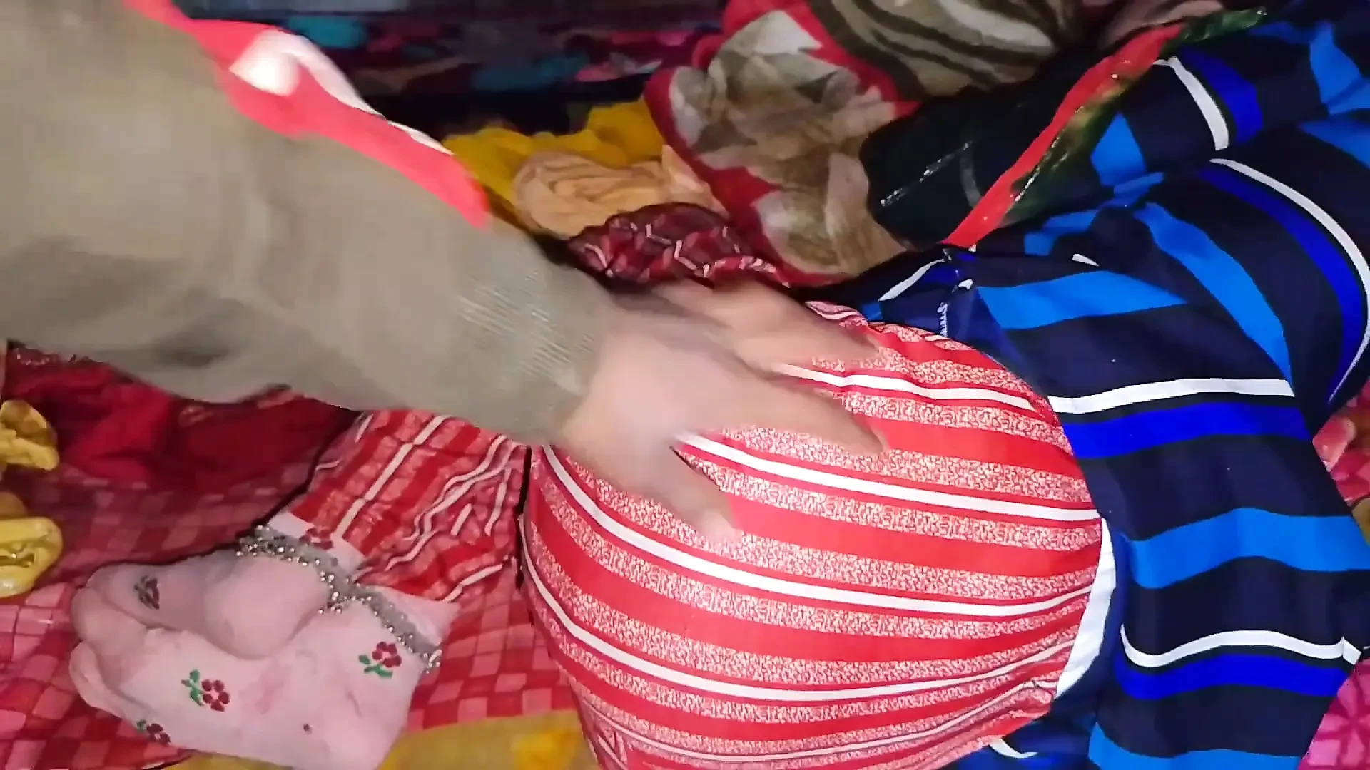 Indian girl’s ass fucked on the bed by spitting