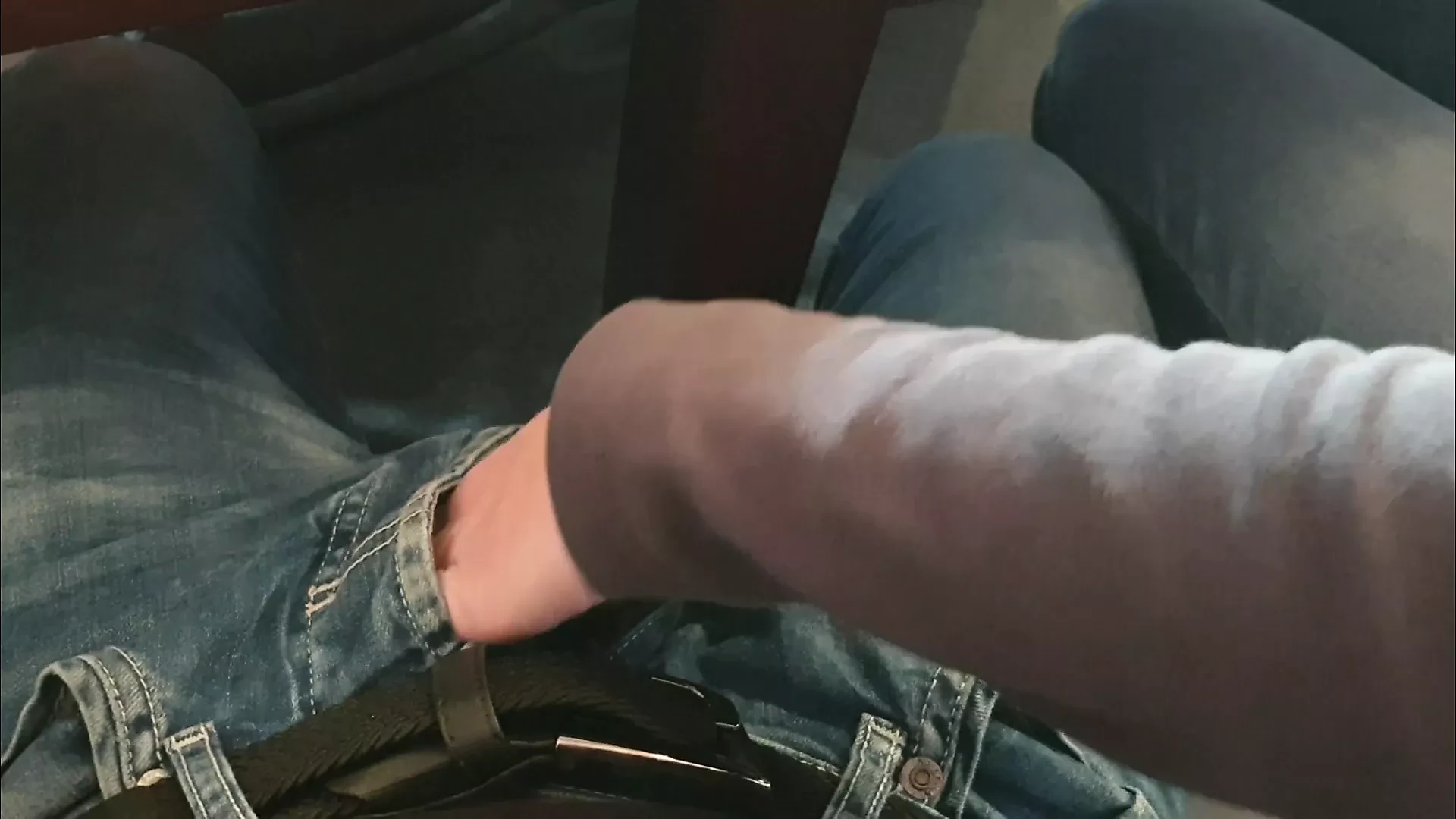 Teacher Jerks off a Student’s Cock in University Classroom