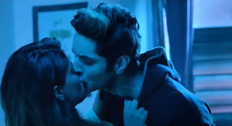 Ragini MMS Returns S01 Hot Scenes Part 02