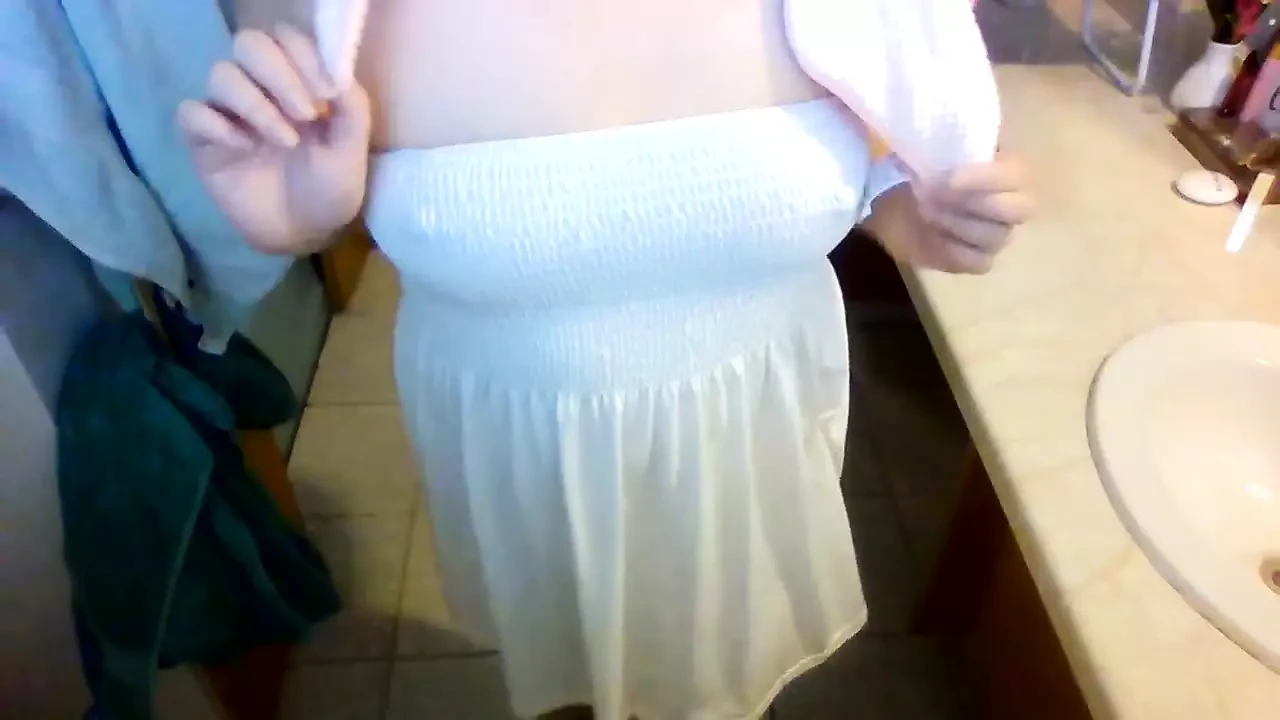 Dancing, Posing and Ignoring You