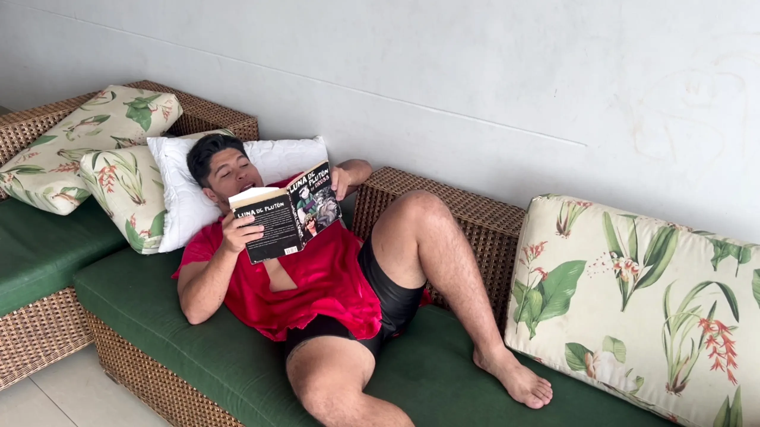 I wake up at my stepaunt's house and I end up failing her.