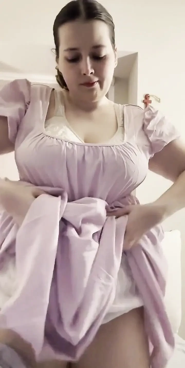 Regency Cosplay Masturbation