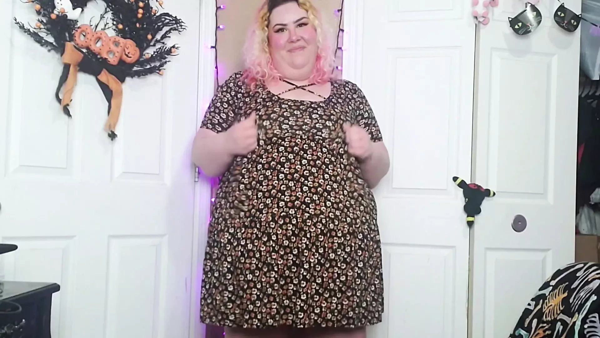 Desperate BBW Orgasms In Sun Dress