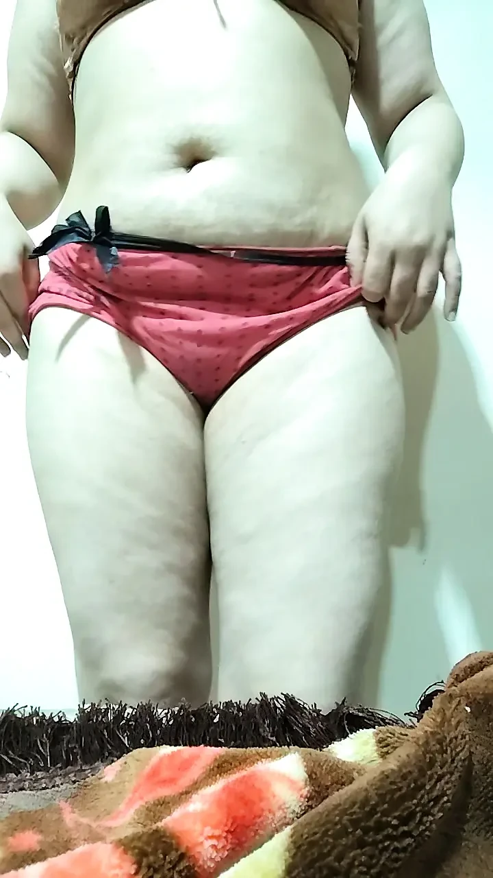 Syria is milk a completely naked show watch