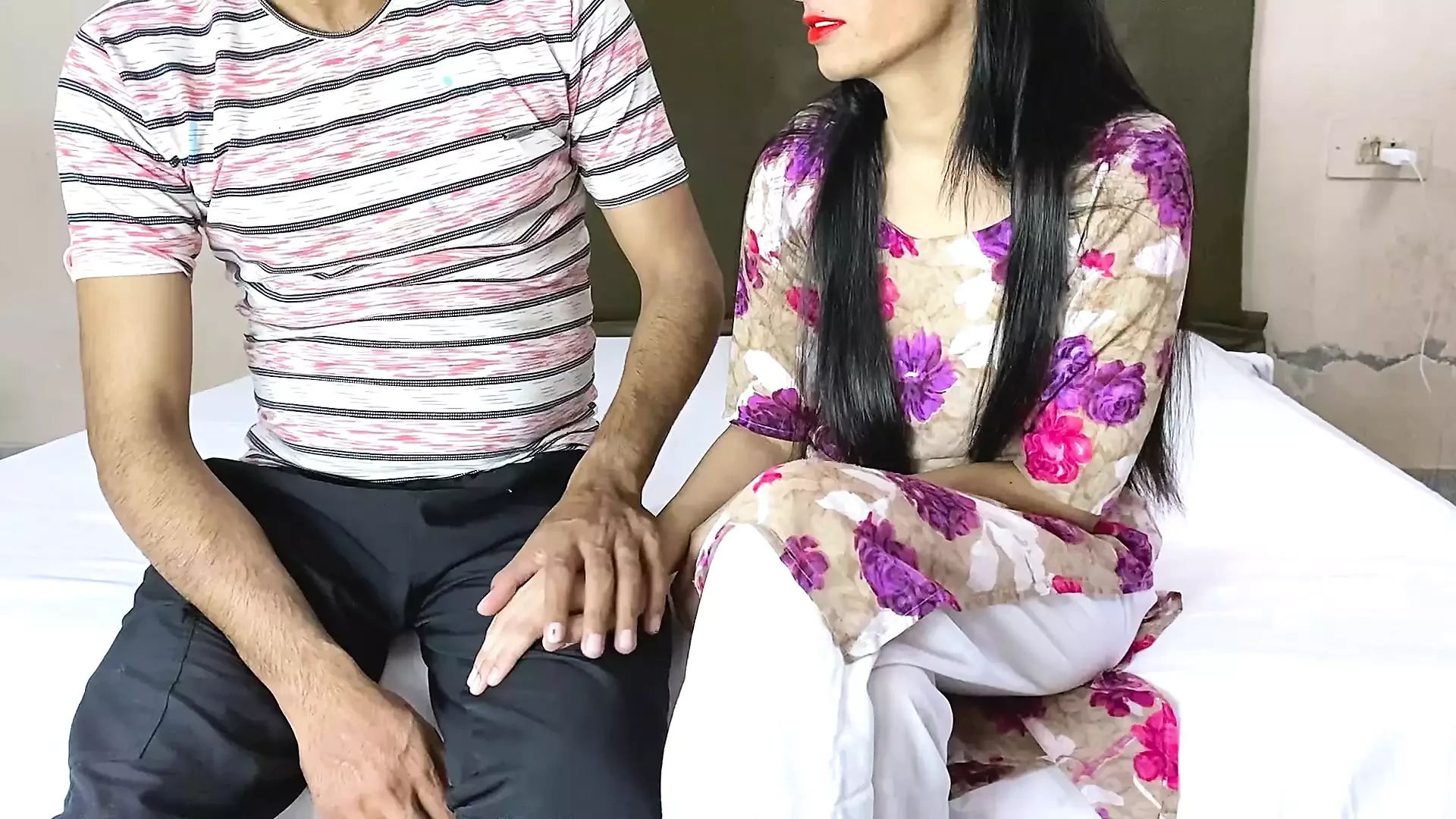 18year old School girl’s tight pussy fucked by big hard dick