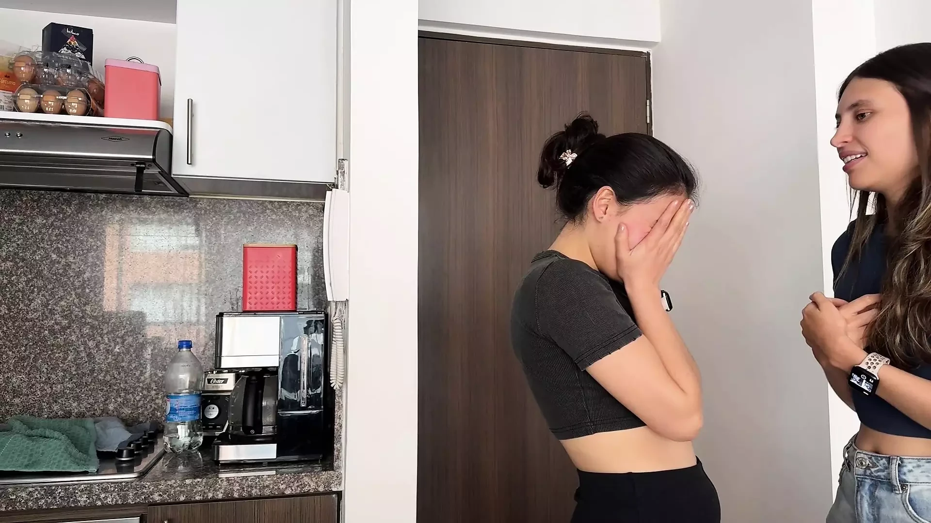 I’m the lover of my friend’s husband, so I comfort her with lesbian sex.