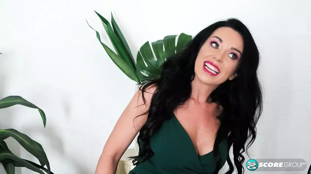 Jadan Snow’s interview and toy show