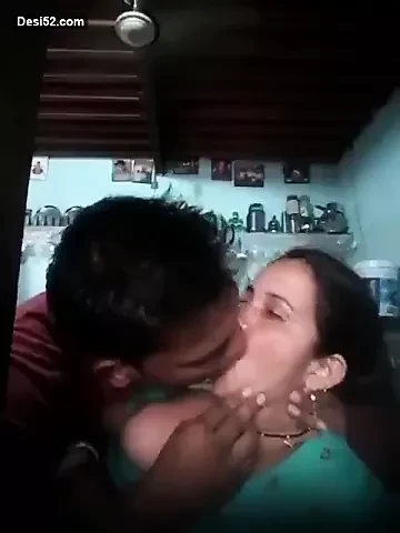 DESI AUNTY HAVING ROMANCE WITH YOUNG GUY