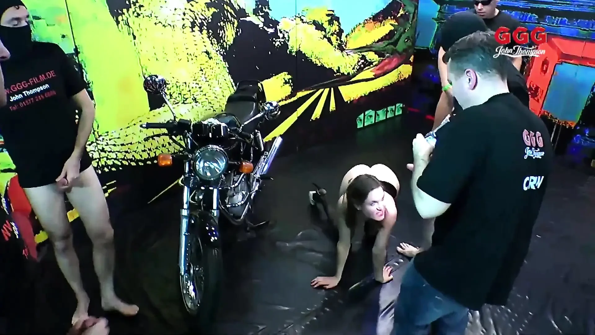 Ggg John Thompson-hot Chicks Sucks Huge Dicks, Fucks It Wet and Facial Gangbang