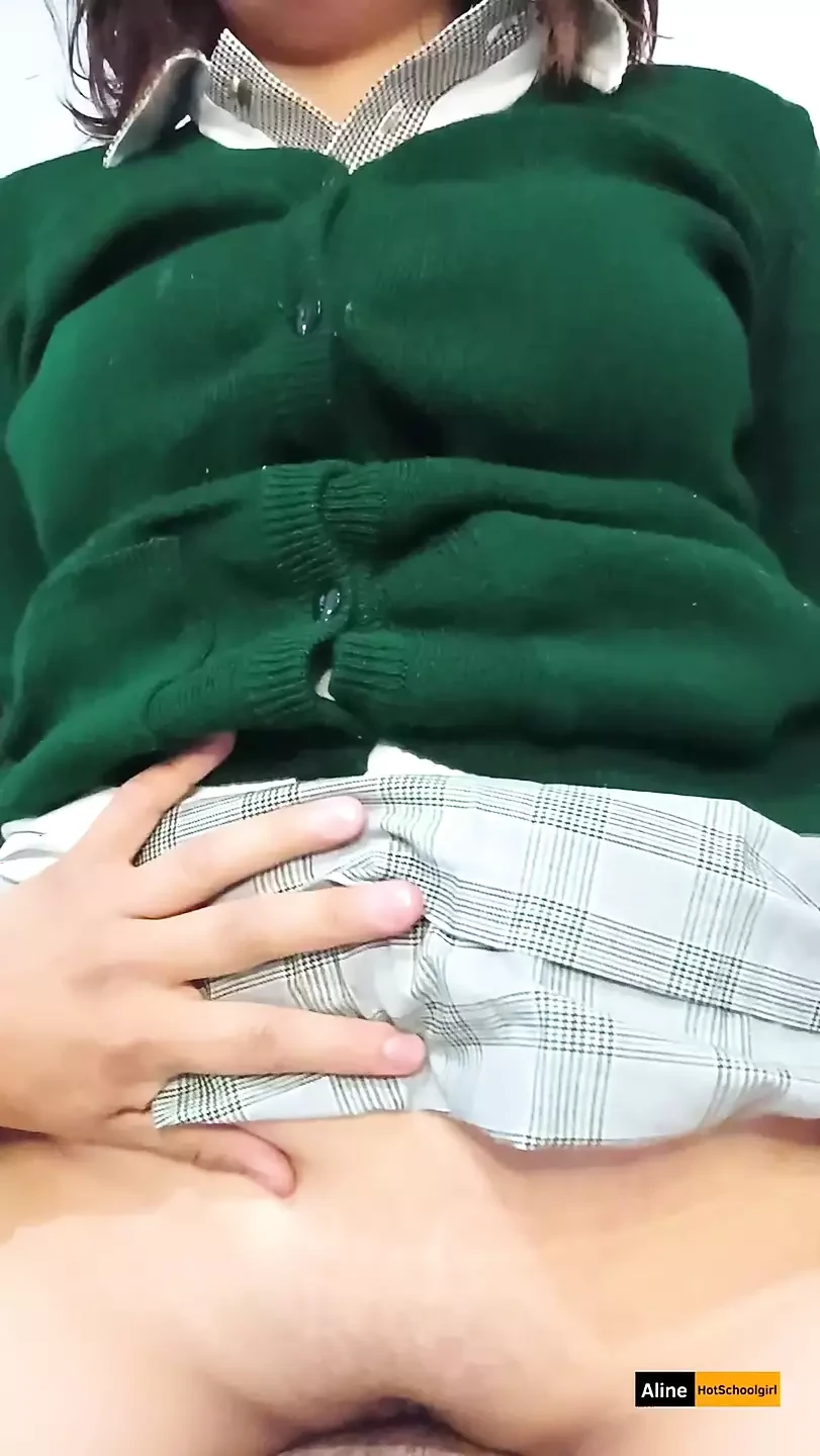 MY GIRLFRIEND  HIGH SCHOOL SCHOOLGIRL STARTS PLAYING WITH BOYFRIEND