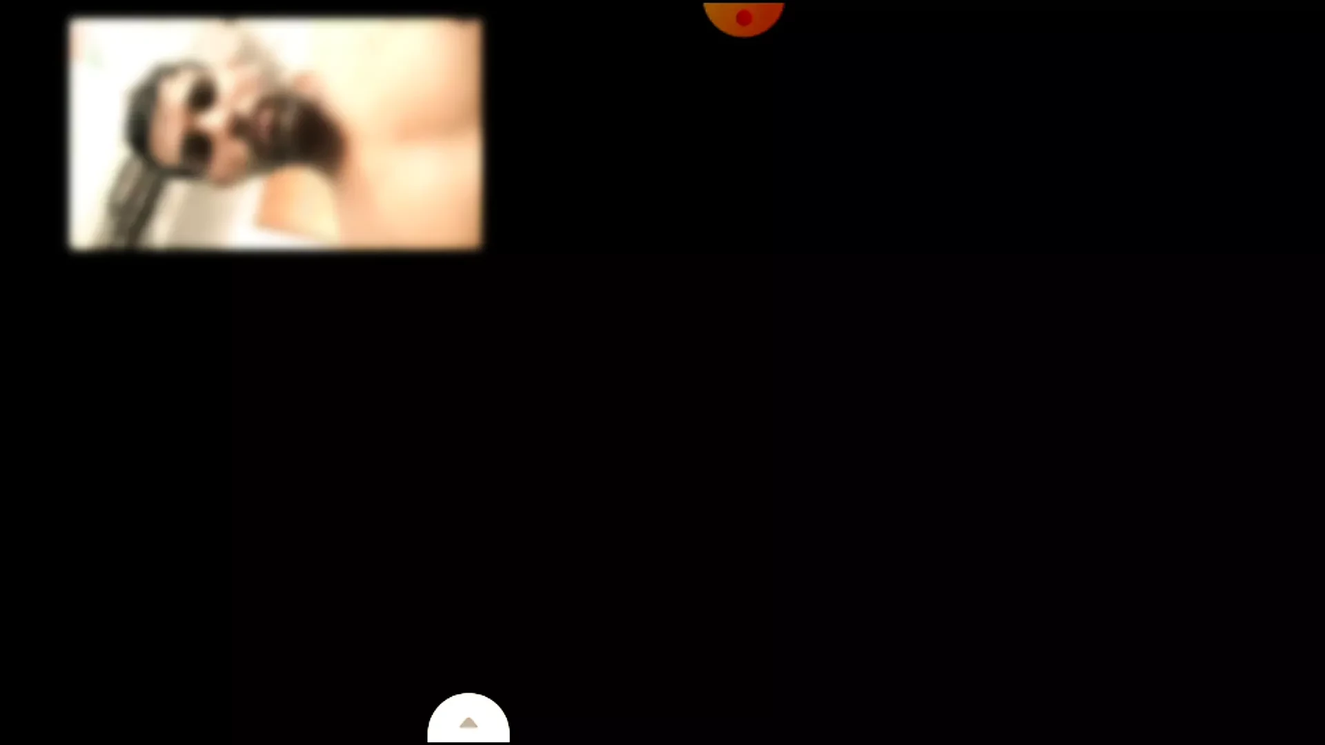 Girlfriends Messen video call at midnight 12:00 to have sex