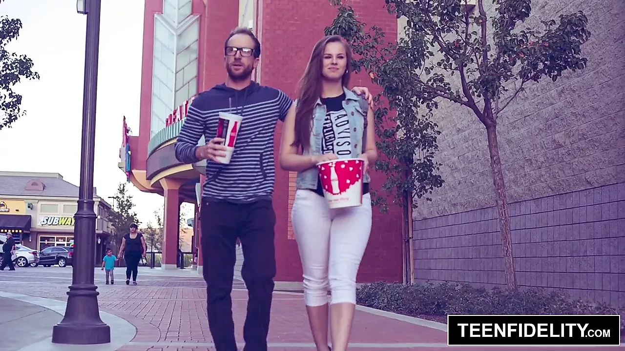 TEENFIDELITY Jillian Janson’s First Anal Experience