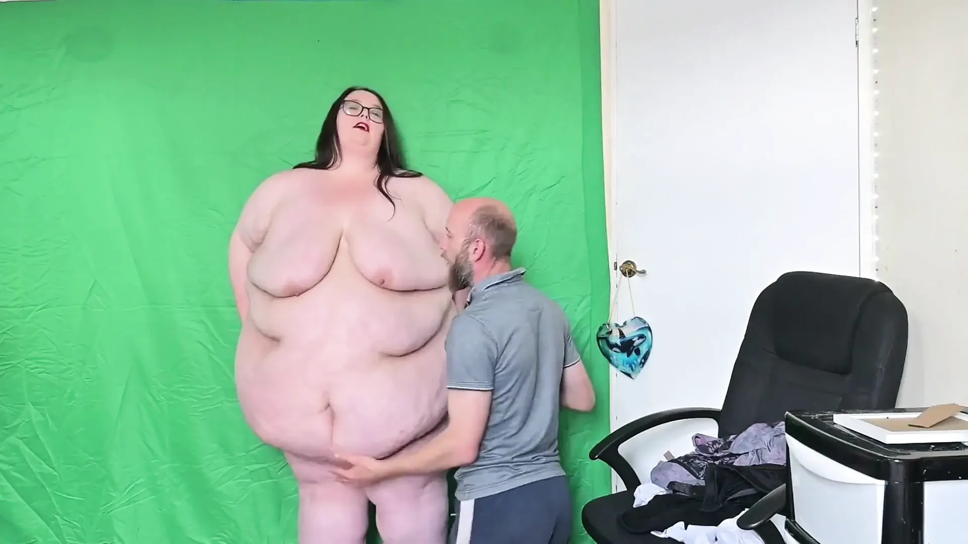 Stripping This Sexy SSBBW