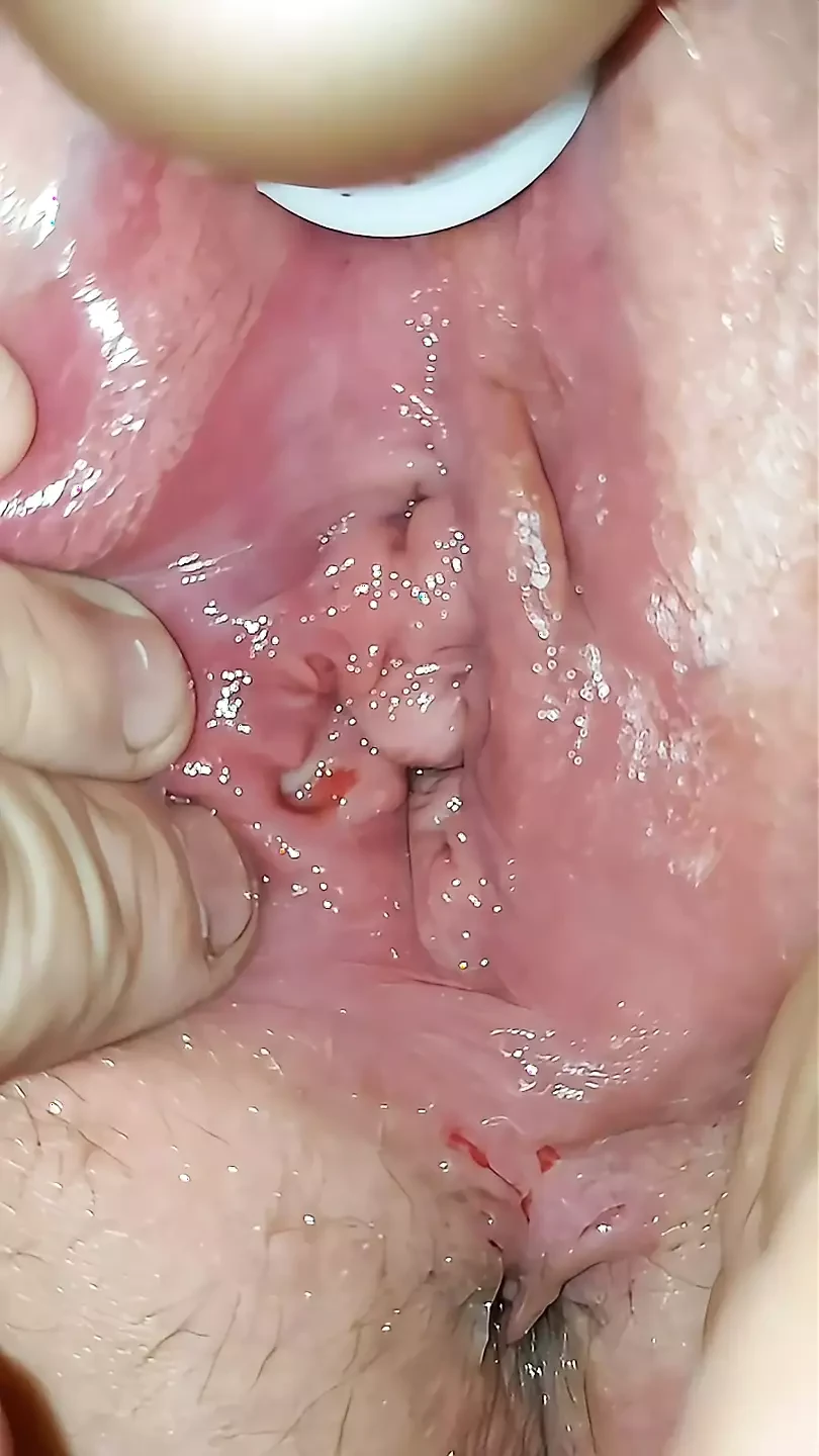 Close-up wet pussy orgasm!!