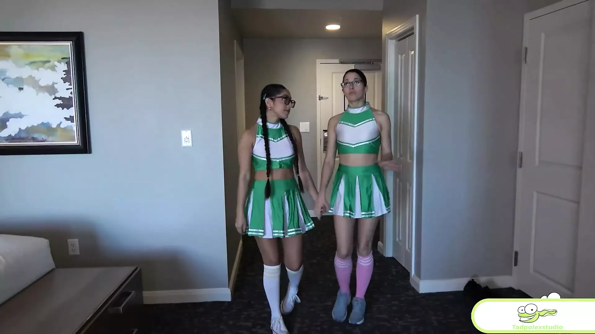Lesbian Cheerleaders Alex & Madison Fuck Themselves Silly!