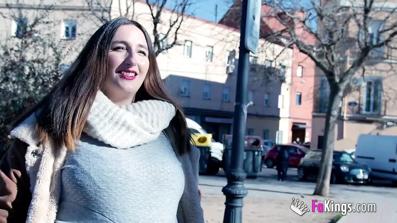 Valeria needs it BADLY: A hot hardcore session with our slutty Latina