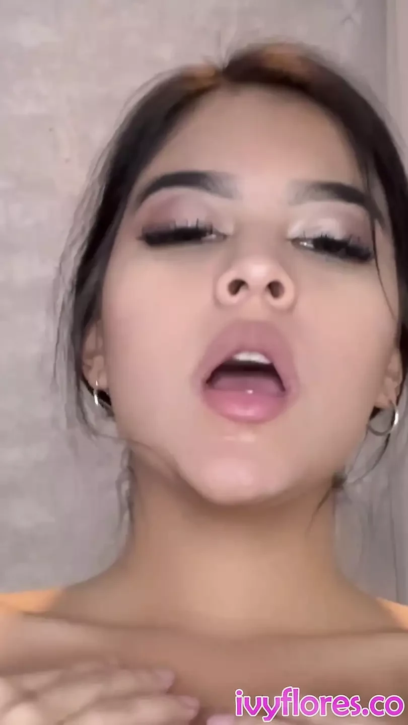 Ivy Flores Cosplay, Shower And Bathroom Fun Compilation