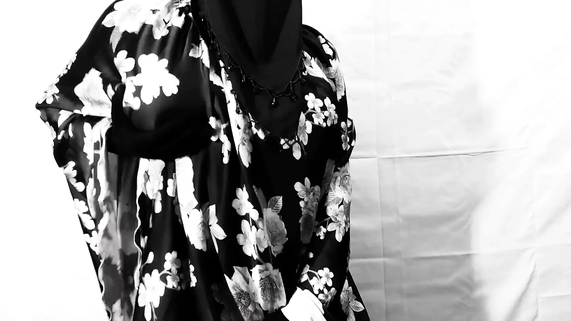 I am your beautiful sexy Pooja Queen Bhabhi