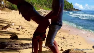 Sandy beaches and cute babes fucked in nature
