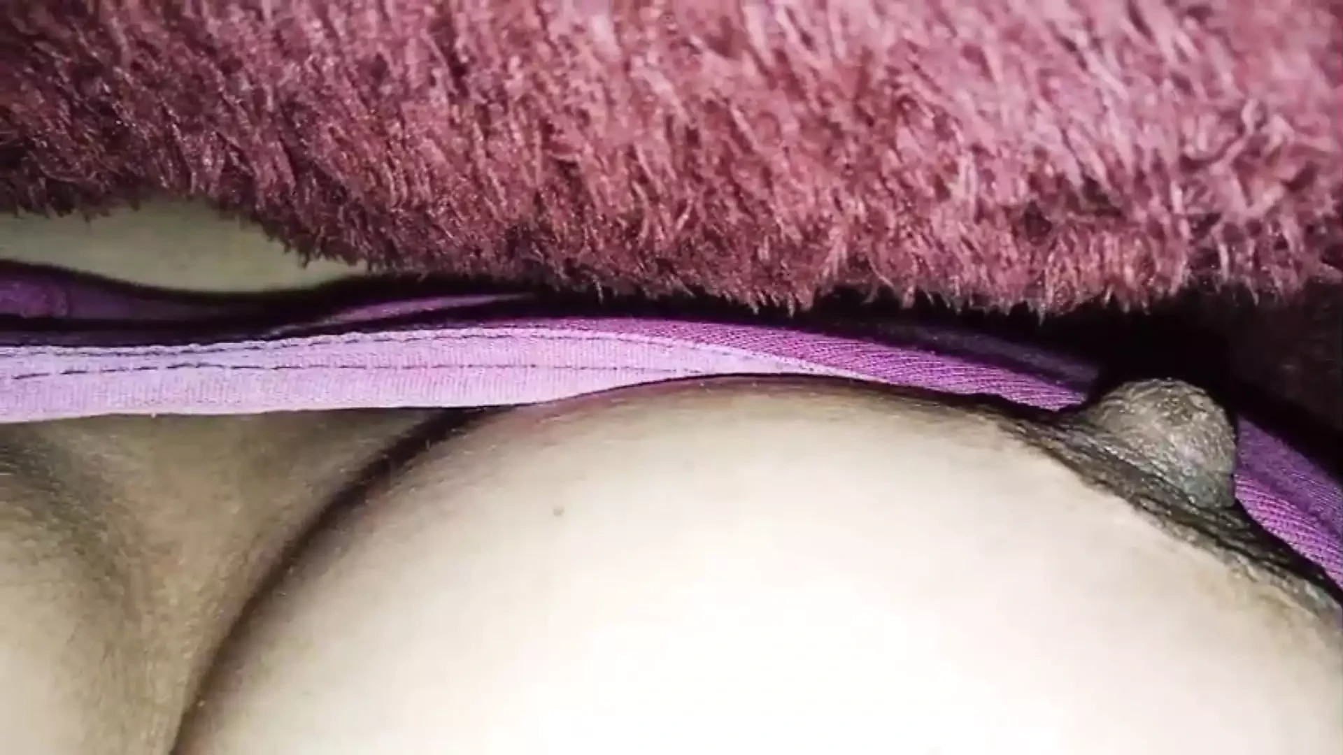 stepsister enjoy herself feeling horny