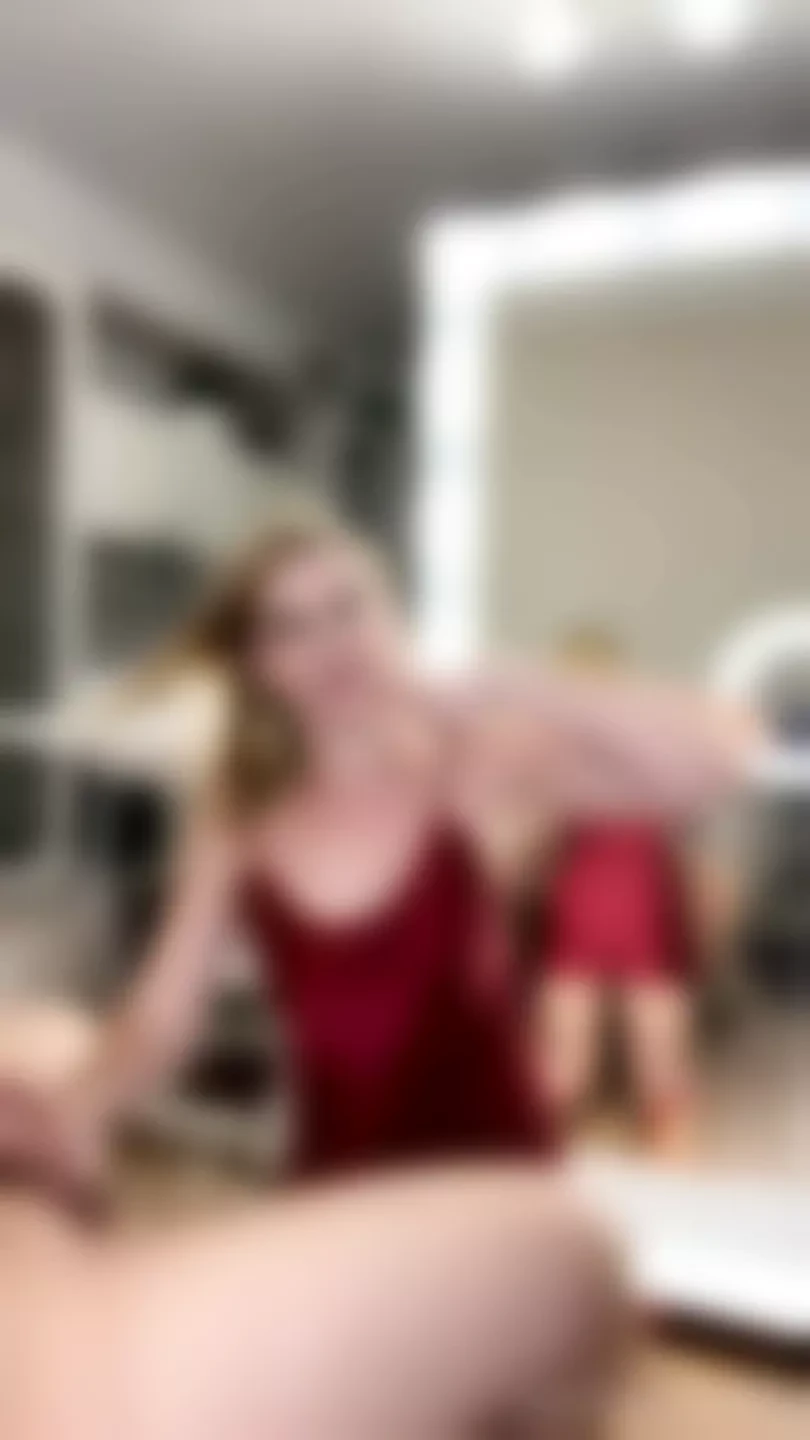 SugarNadya ask the Boss to go on vacation pleasing a fat cock