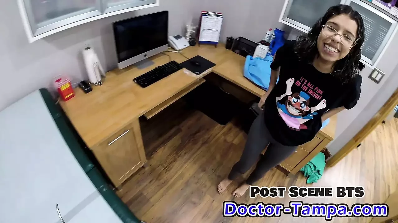 Become Doctor Tampa, Insets Foley Catheter Into Aria Nicole’s Urethra! From Doctor-TampaCom