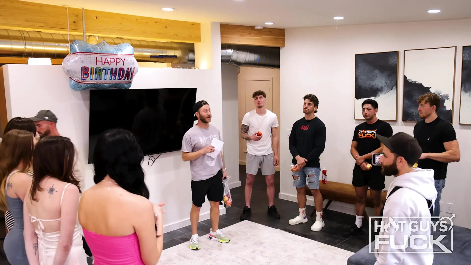 28yo Handsome Model Fucks Horny MILF