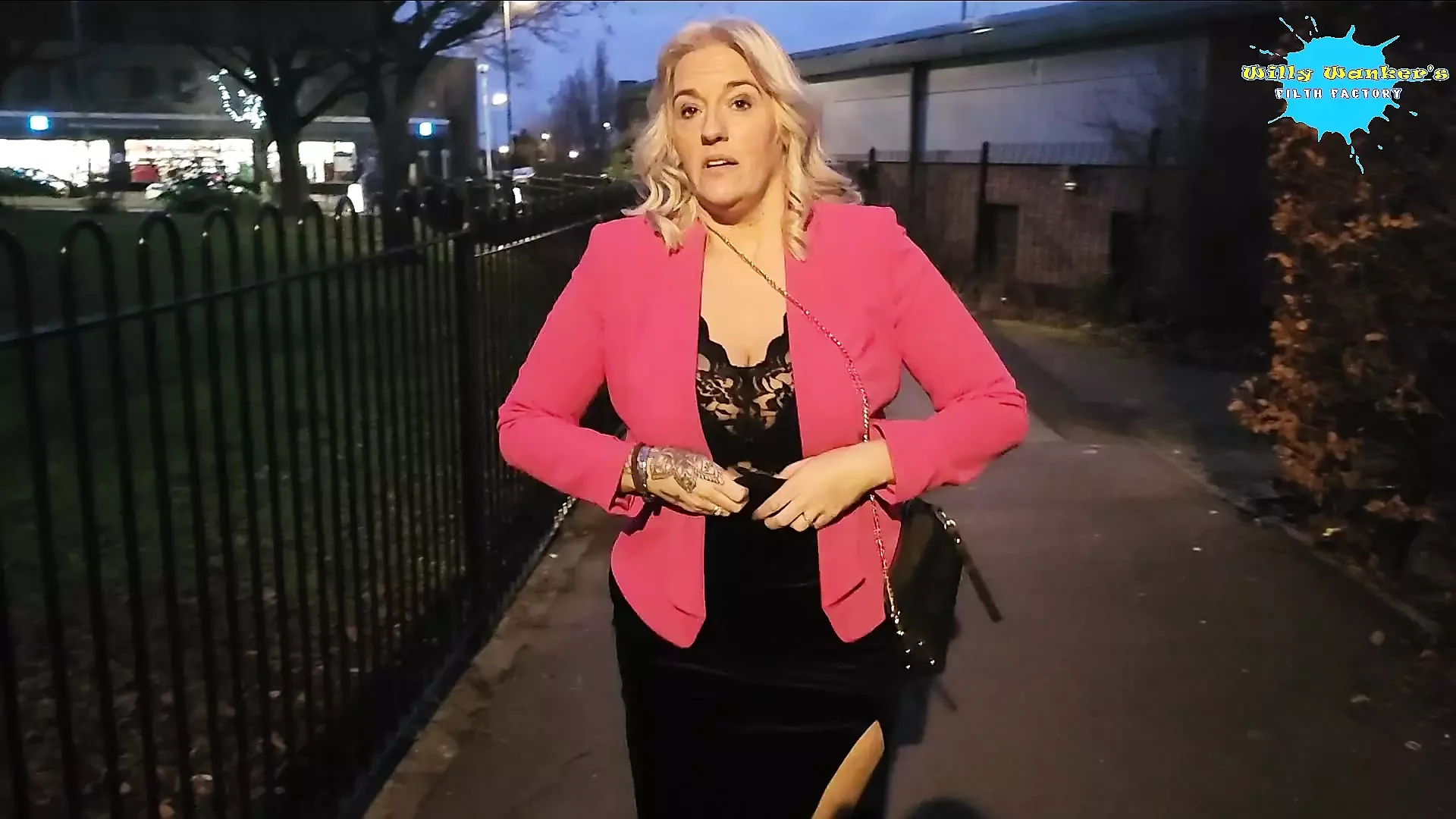 MILF Flashing tits in public