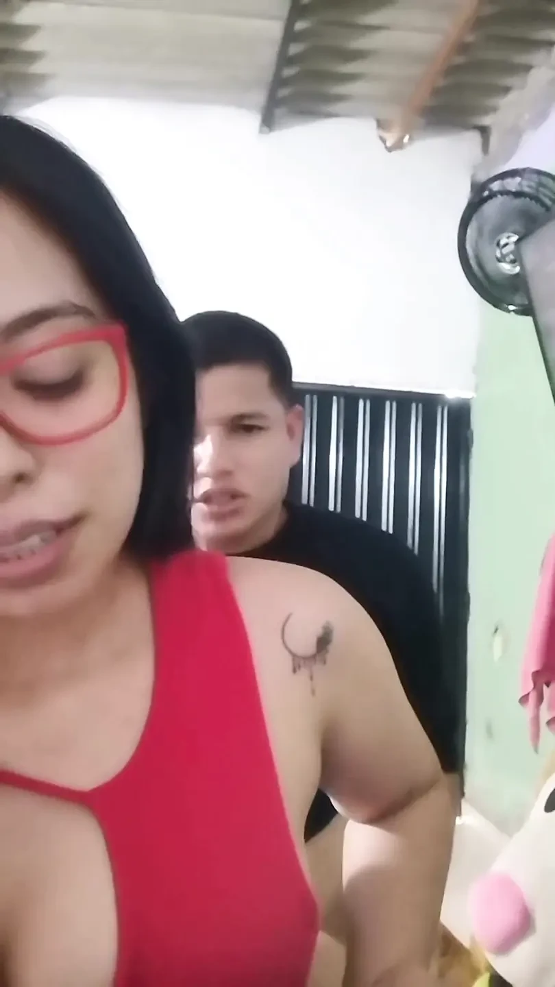 My wife goes out to work and I stay at home fucking the family nanny.