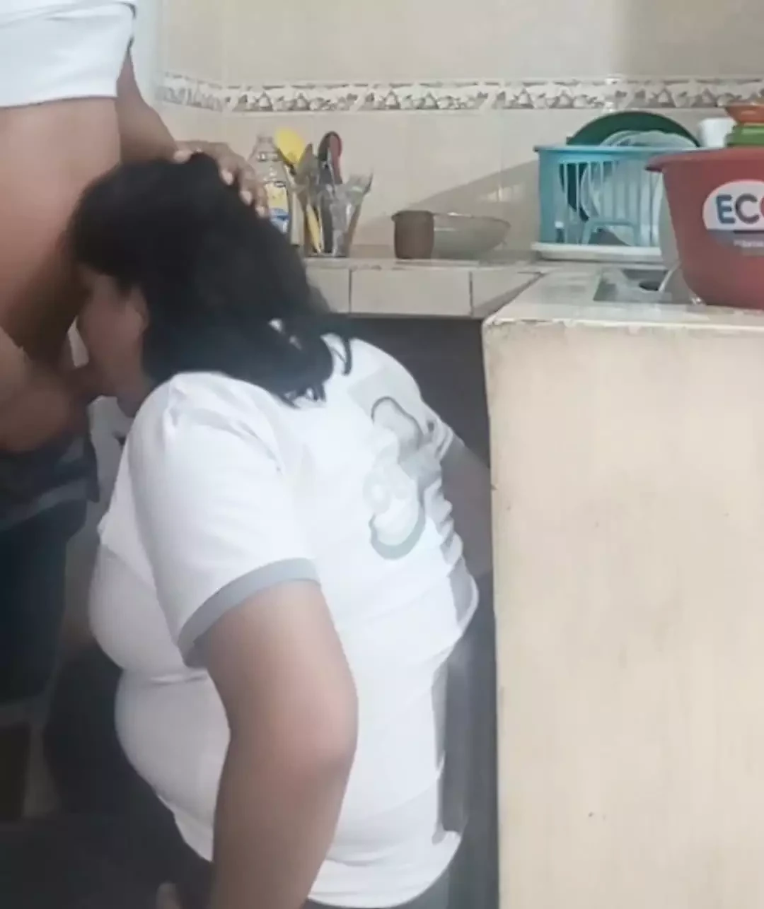 Maid fucking and sucking when she washes dirty dishes