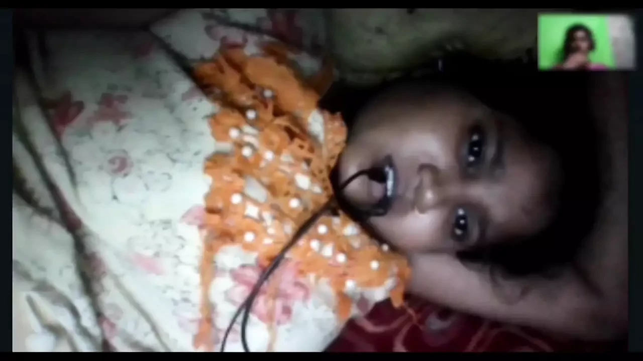 My Stepsister Says She’s Better at Sex Than My Tantaly Doll