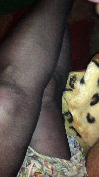 High heels wank and cumshot, black nylons cumshot