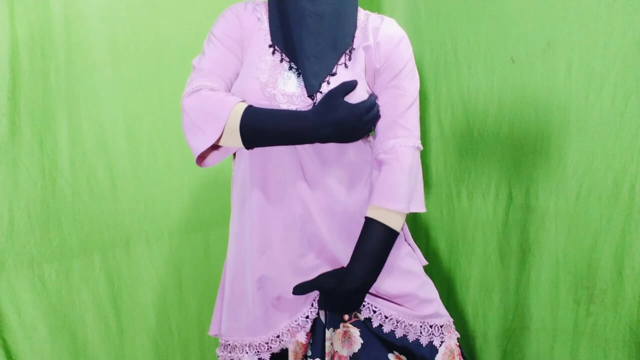 Stepmother makes her stepdaughter have sex with her boyfriend Threesome Hard Fucking With Hindi Audio