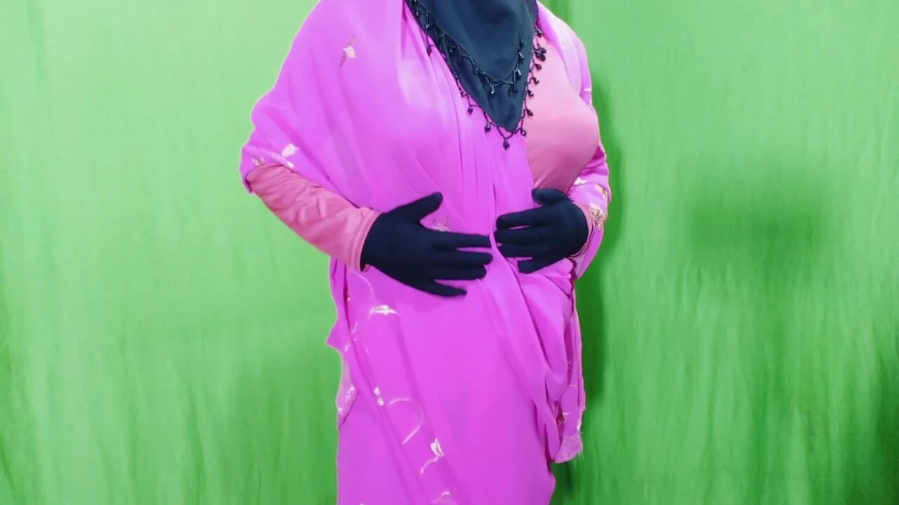 Indian beautiful hijabi muslim sexy bhabhi having sex with neighbor inside the room