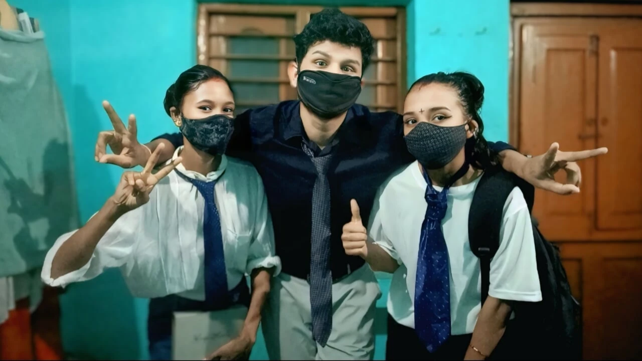 Real School Friends Preeti and Ishu Fuck with Boyfriend BBC XXX video, Desi Indian School Friends sex video, Xxxx Hindi Audio