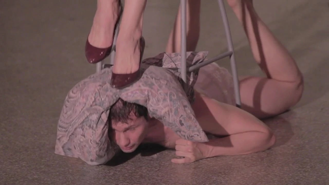 Sania Strimpakou likes to show her little titty nipples