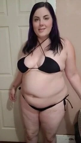 Another Day, Another Thicc Bikini Babe For Us To Fap Over