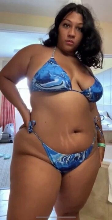 Emily’s Here To Make You Cum With Her Thicc Bikini Body