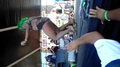 Bikini Contest Shake