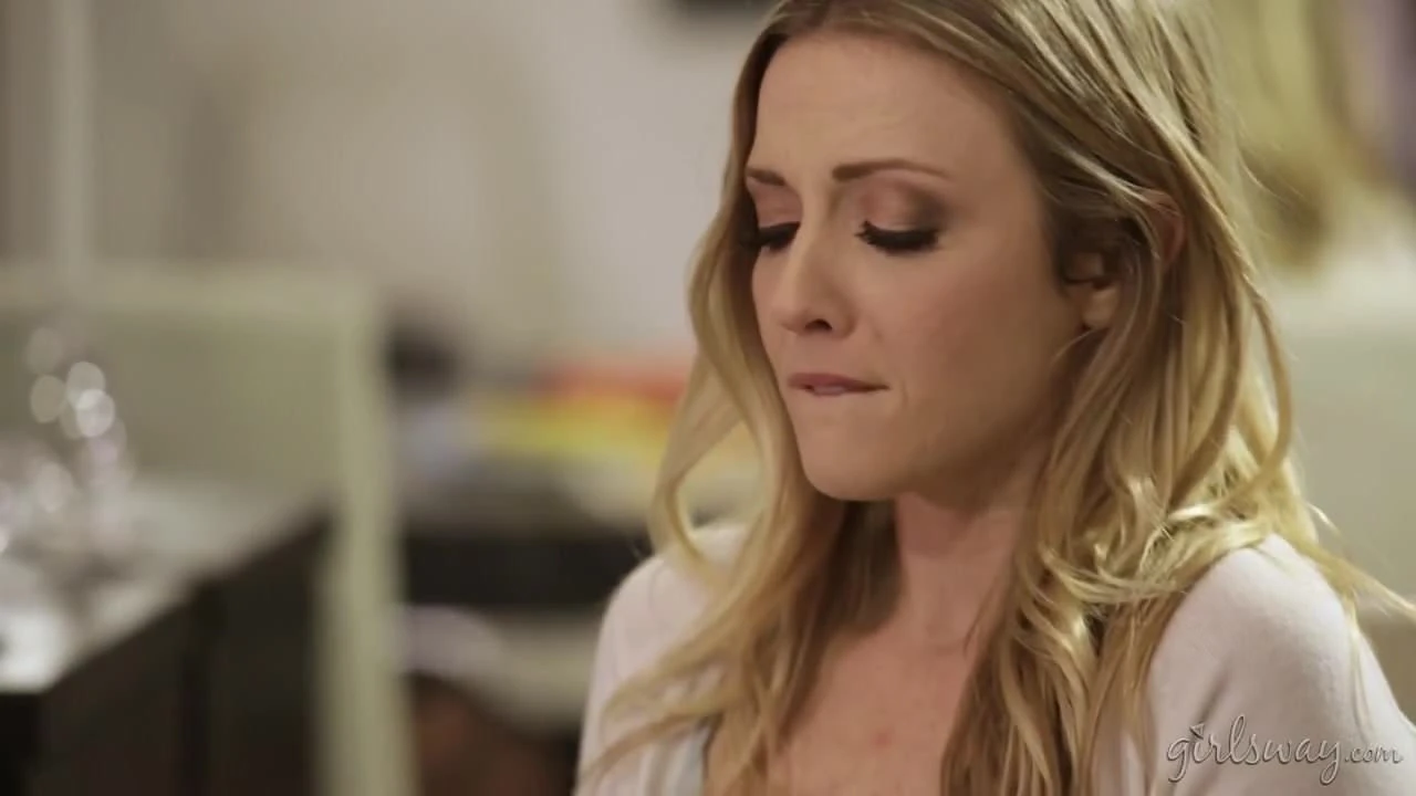 Karla Kush cheats on her lesbian wife with Georgia Jones