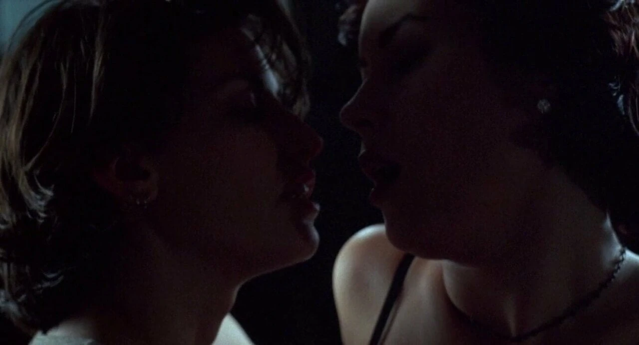 Gina Gershon and Jennifer Tilly – ”Bound”