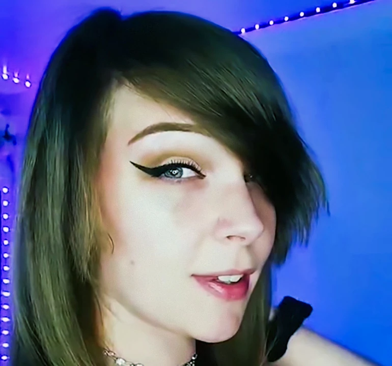 SFW – Safe For Work Sexy Tiktok Dance and Funny